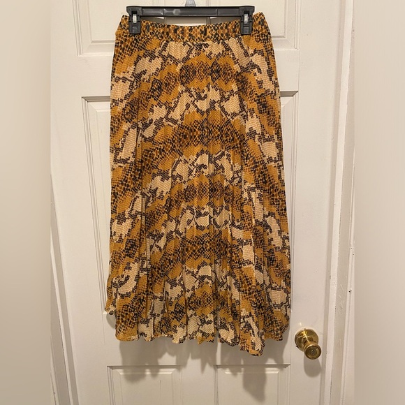 Gilli Gold and Brown Pleated Midi Skirt - Picture 1 of 6